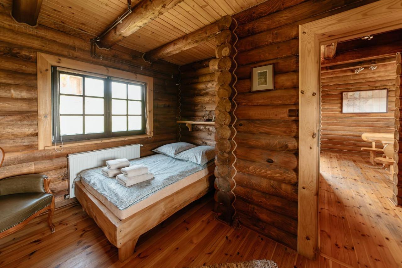 Villa Bieszczadzka Bania à Lesko Extérieur photo