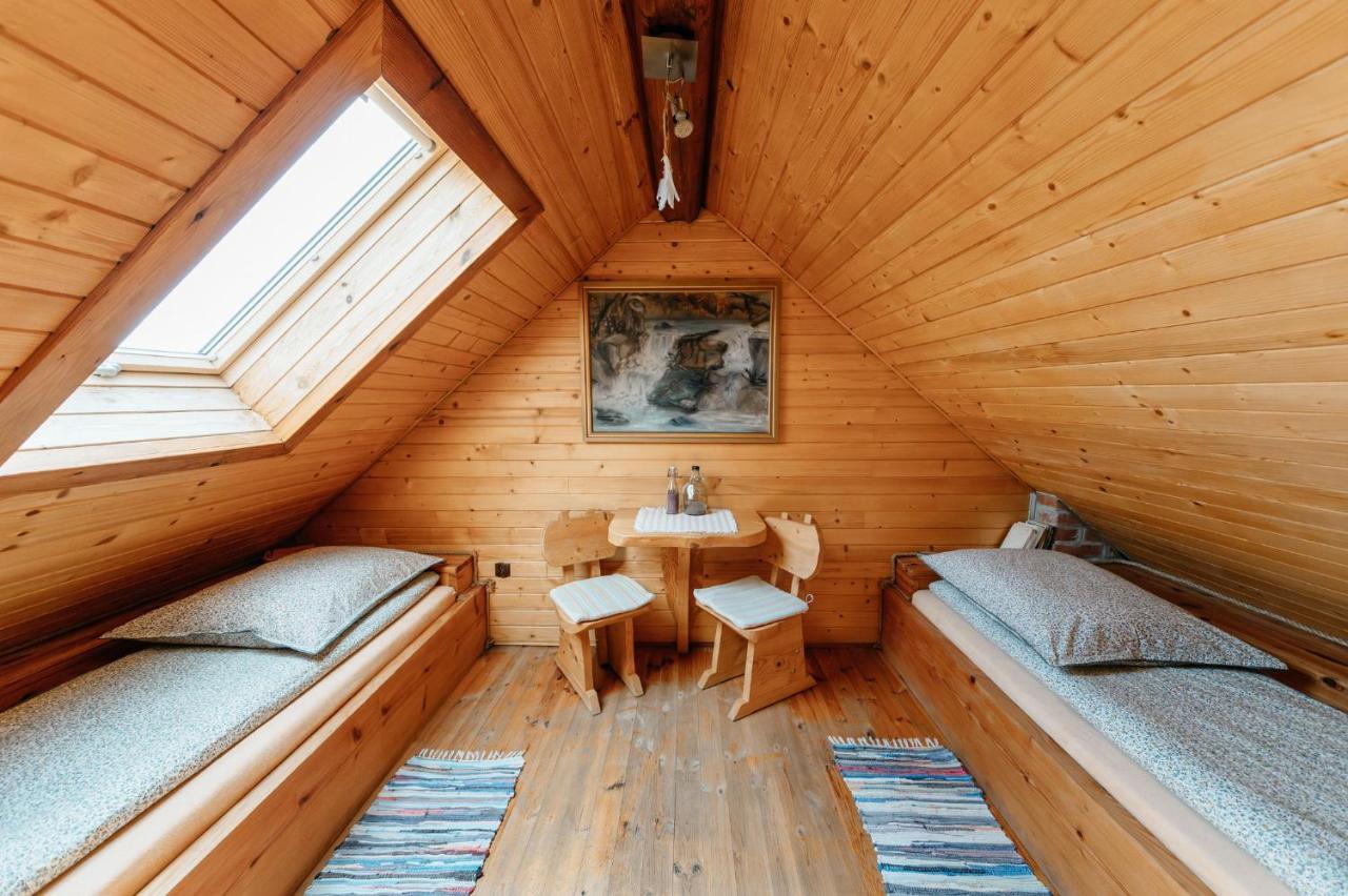 Villa Bieszczadzka Bania à Lesko Extérieur photo