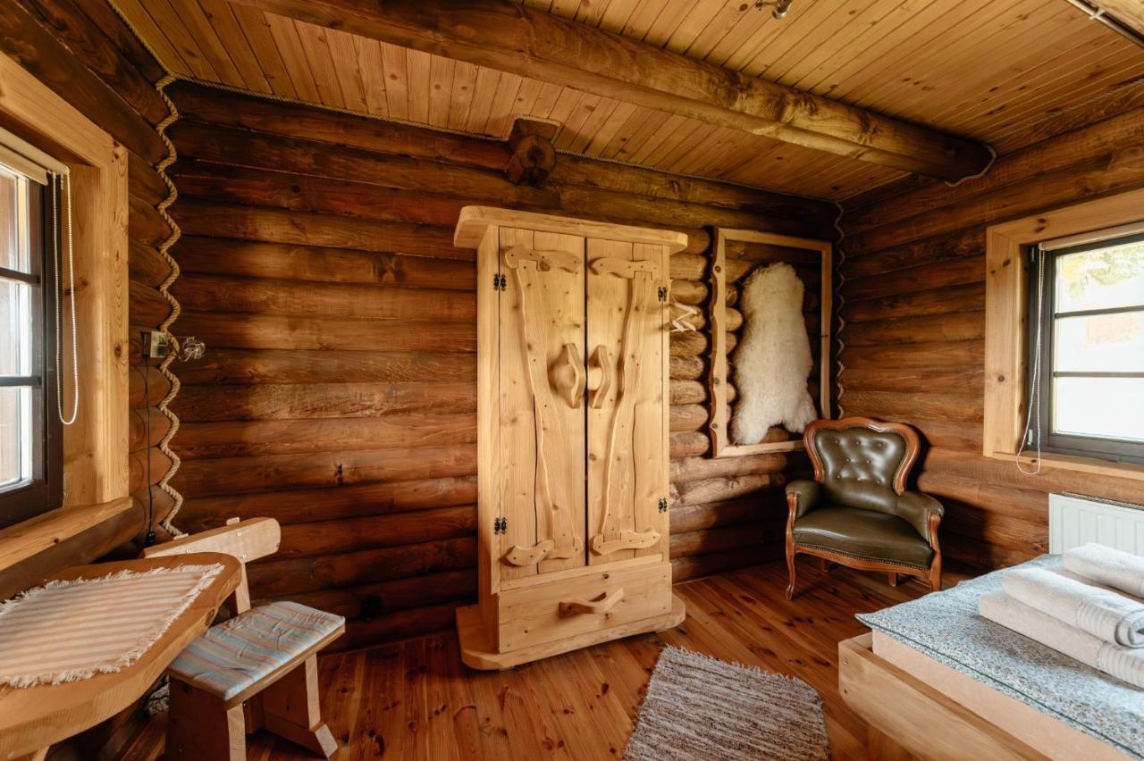 Villa Bieszczadzka Bania à Lesko Extérieur photo